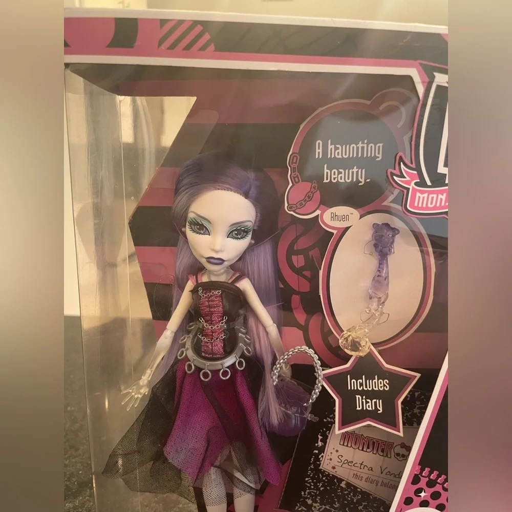 Monster High Spectra Vondergeist First Wave - Picture 10 of 10